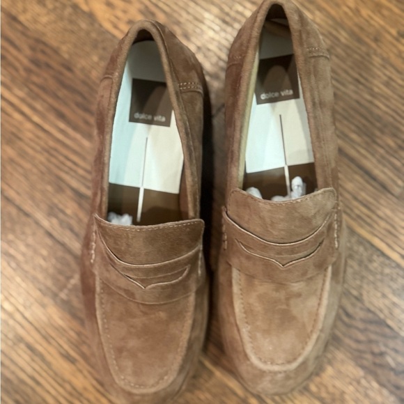 NIB Dolce Vita Brown Suede Loafers Classic Slip-Ons Size 7